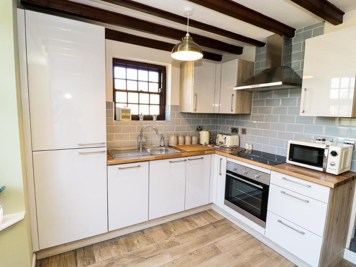 King'S Cottage Crakehall Luaran gambar